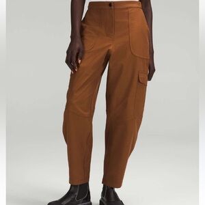 Lululemon Light Utilitech Cargo Pants Size 32 Roasted Brown 27” Length